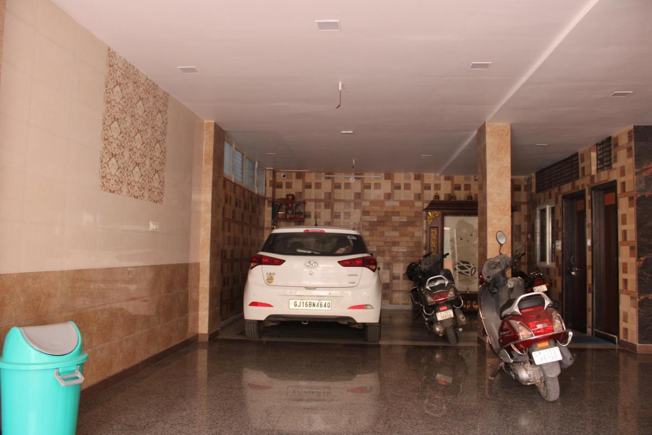 Maruti Group Of Hotels - Shri Naman Nāthdwāra Dış mekan fotoğraf
