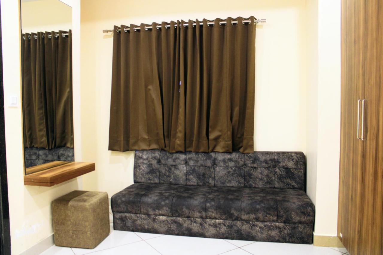 Maruti Group Of Hotels - Shri Naman Nāthdwāra Dış mekan fotoğraf
