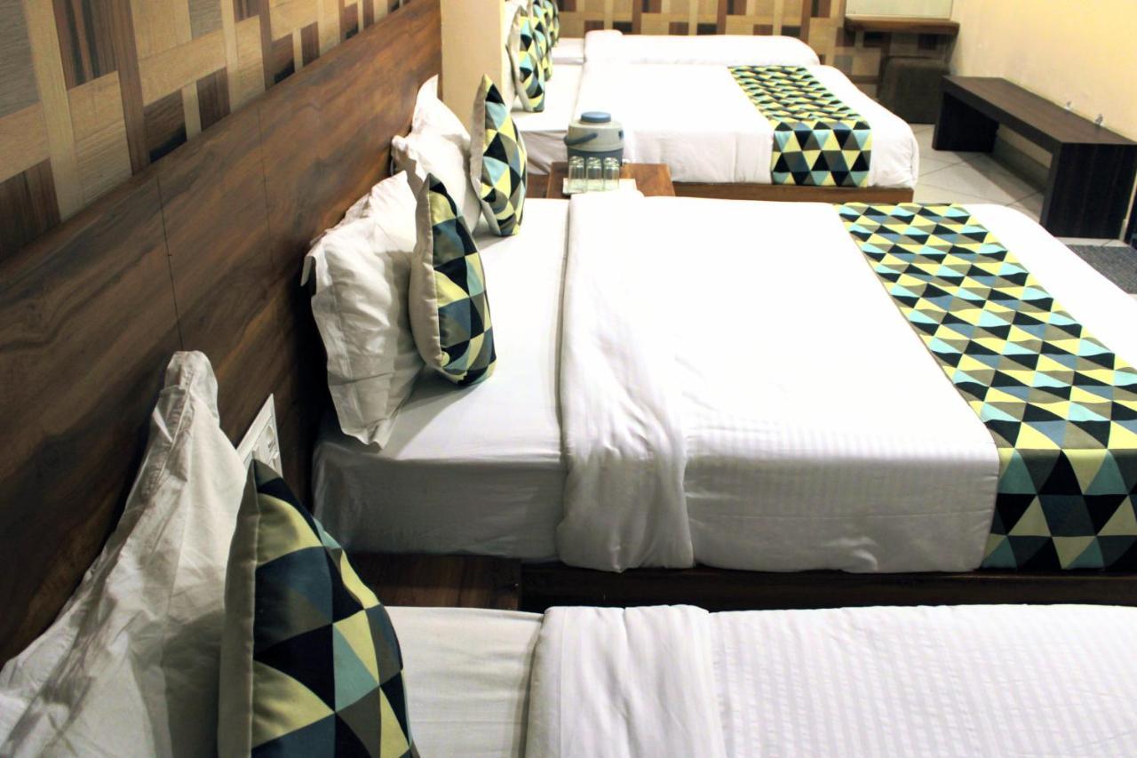 Maruti Group Of Hotels - Shri Naman Nāthdwāra Dış mekan fotoğraf