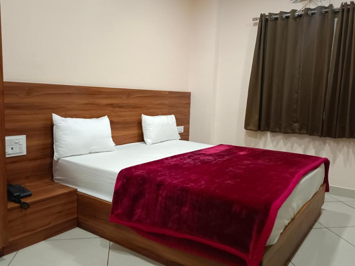 Maruti Group Of Hotels - Shri Naman Nāthdwāra Dış mekan fotoğraf