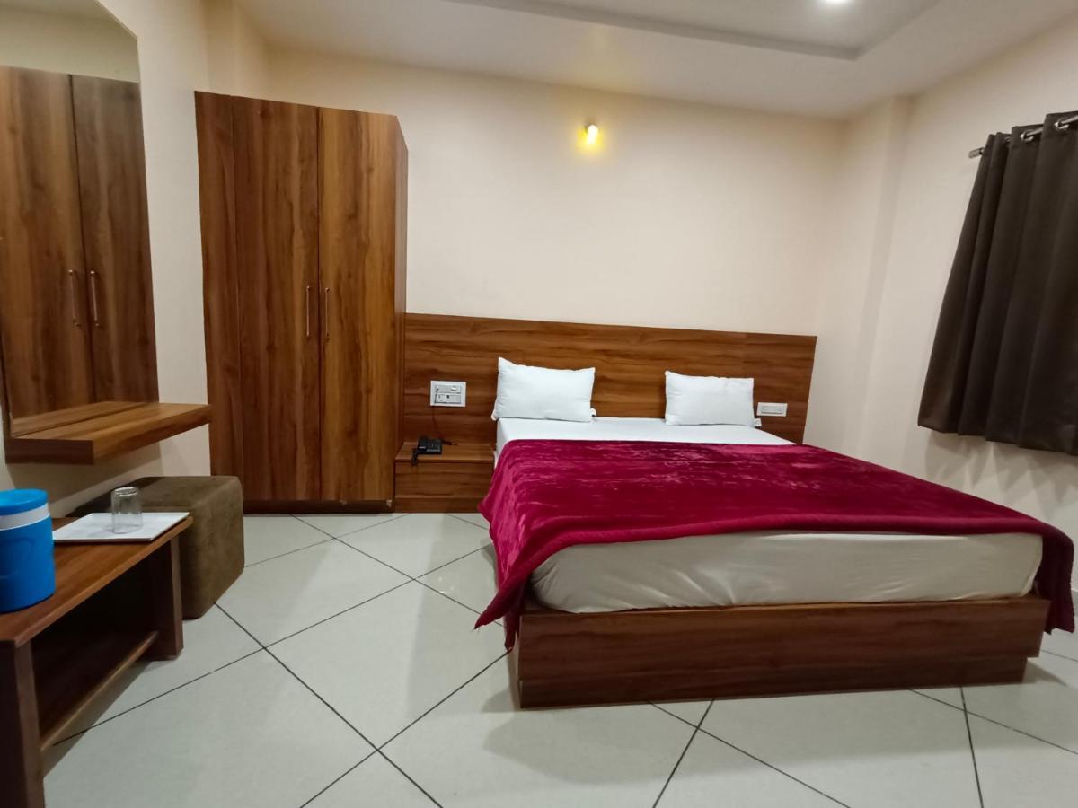 Maruti Group Of Hotels - Shri Naman Nāthdwāra Dış mekan fotoğraf