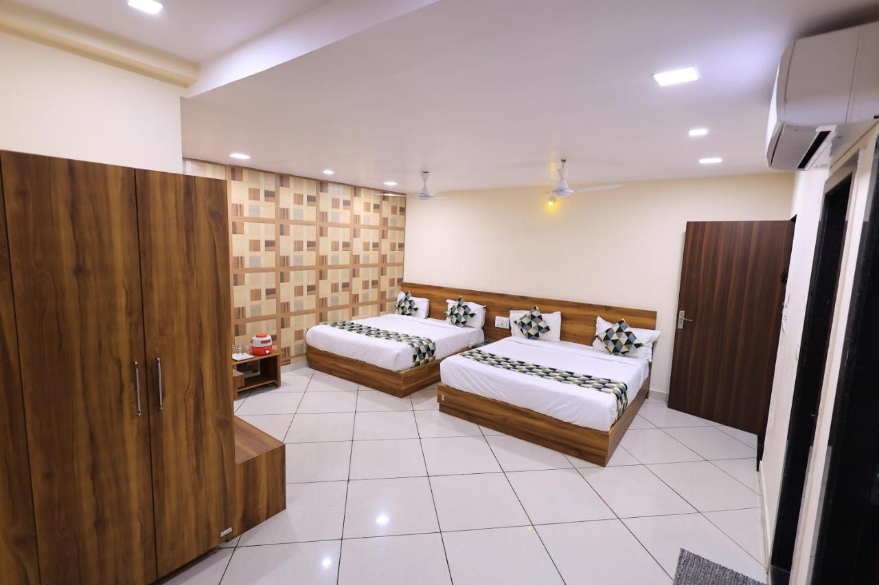 Maruti Group Of Hotels - Shri Naman Nāthdwāra Dış mekan fotoğraf