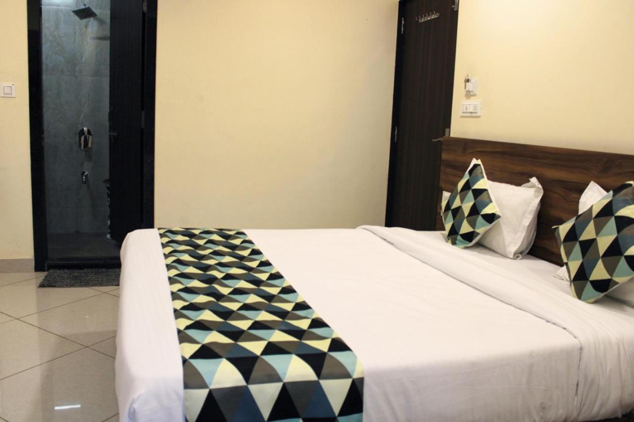 Maruti Group Of Hotels - Shri Naman Nāthdwāra Dış mekan fotoğraf