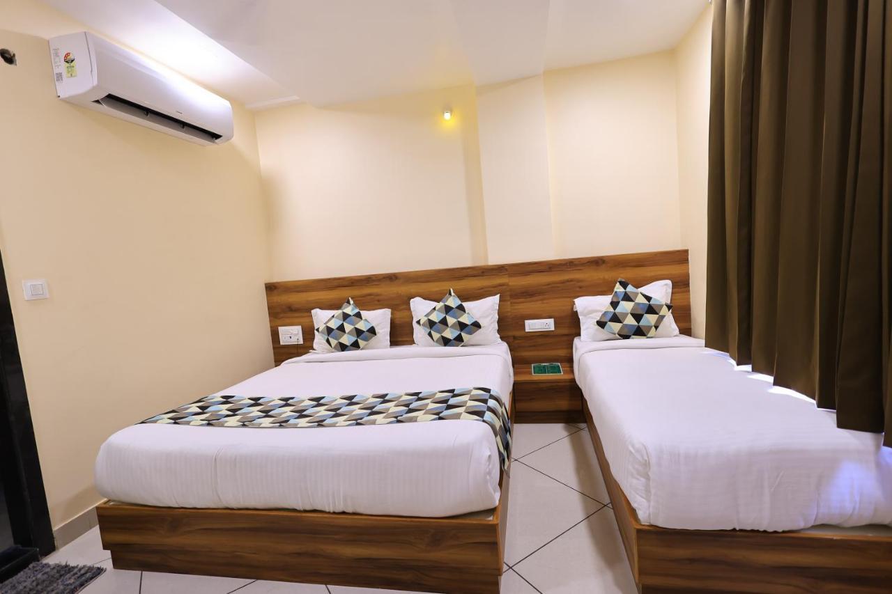 Maruti Group Of Hotels - Shri Naman Nāthdwāra Dış mekan fotoğraf